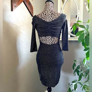 Stunning open back, sparkle thread, Silver/Black bodycon dress - size Small